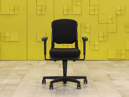 Офисное кресло для персонала на колесах Ahrend Ткань Чёрный Голландия_КПТЧ-15072