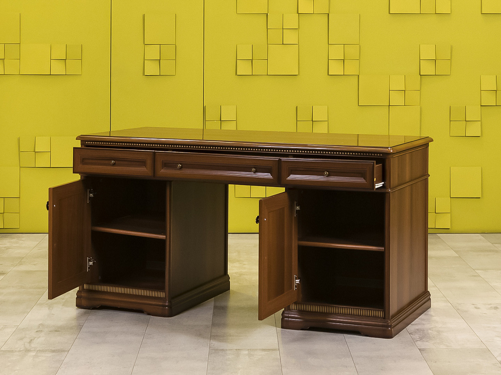 Стол для руководителя  Miassmobili ЛДСП Орех Россия  СРПХ1-08046