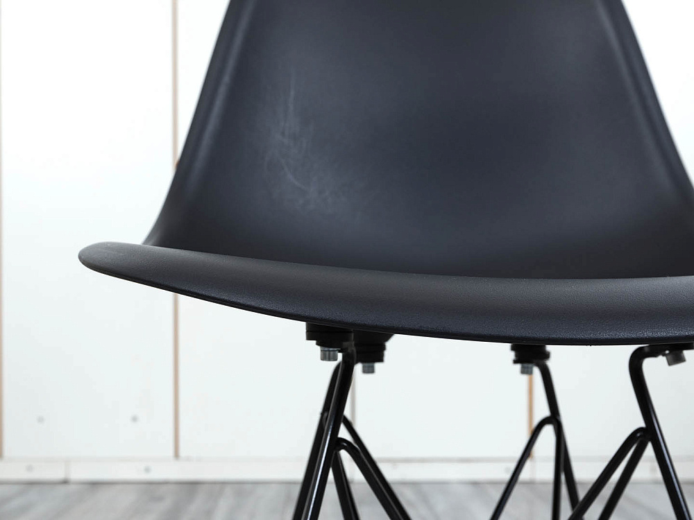 Офисный стул  Пластик Черный   (УНПЧ-17104)