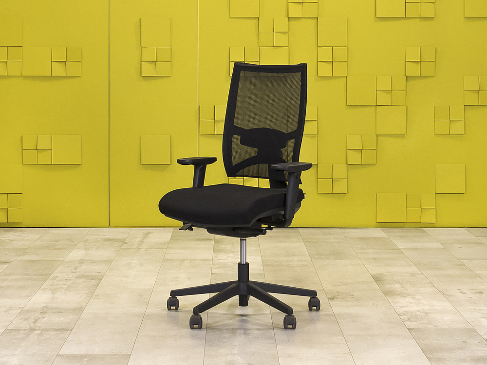 Офисное кресло для персонала на колесах Team Strike Sitland Ткань Чёрный Италия_КПТЧ1-170523