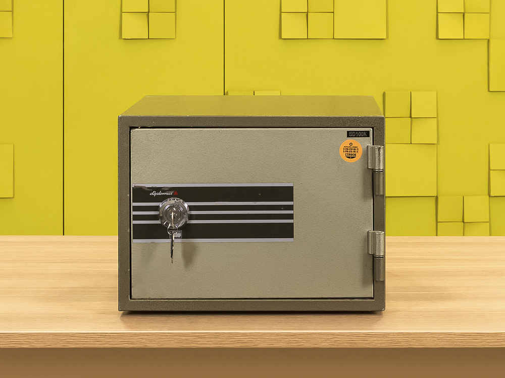 Сейф Металл Серый Diplomat СЕЙФ-09046