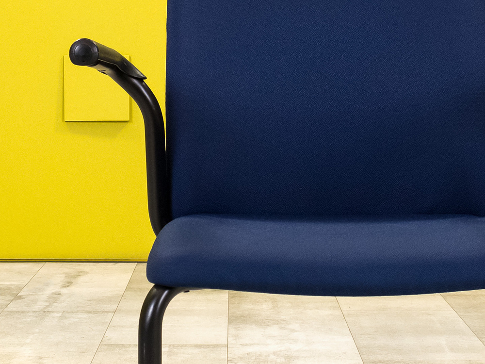 Конференц кресло для переговорной на полозьях Steelcase Ткань Синий Франция_КДТН-281024
