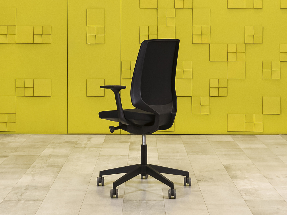 Офисное кресло для персонала на колесах Profim Ткань Чёрный Польша_КПТЧ2-090922