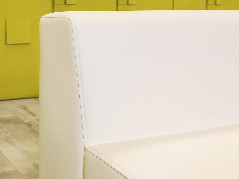 Офисный диван Кожзам Белый Россия  ДНКБ-20016