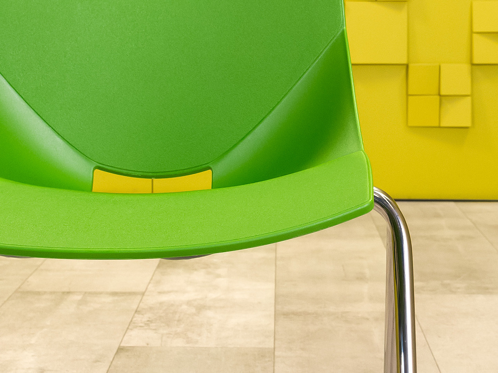 Офисный стул на ножках Shell Пластик Зелёный Италия_УНПЗ-261223