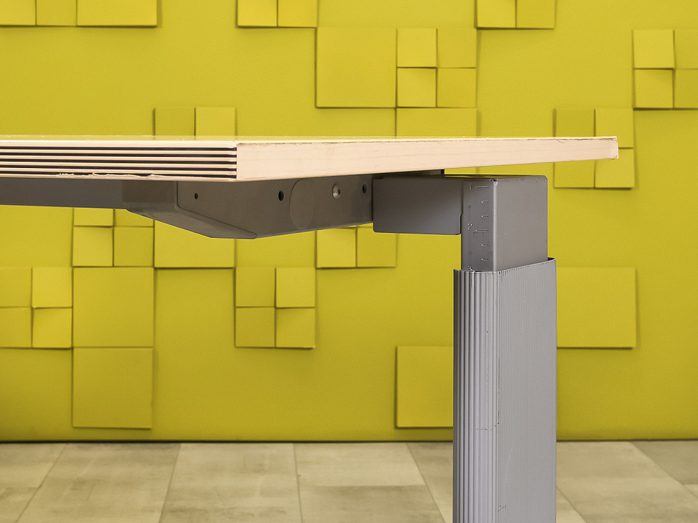 Офисный стол угловой  ЛДСП Бук  СПУВ-20054