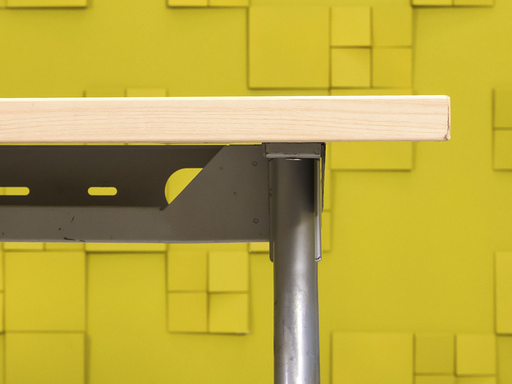 Офисный стол ЛДСП Клен  СПЭВ-17046