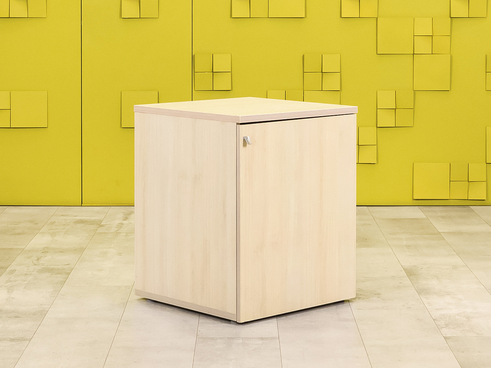 Офисная тумба для оргтехники  ЛДСП Клен  ТО1ДВ-10046