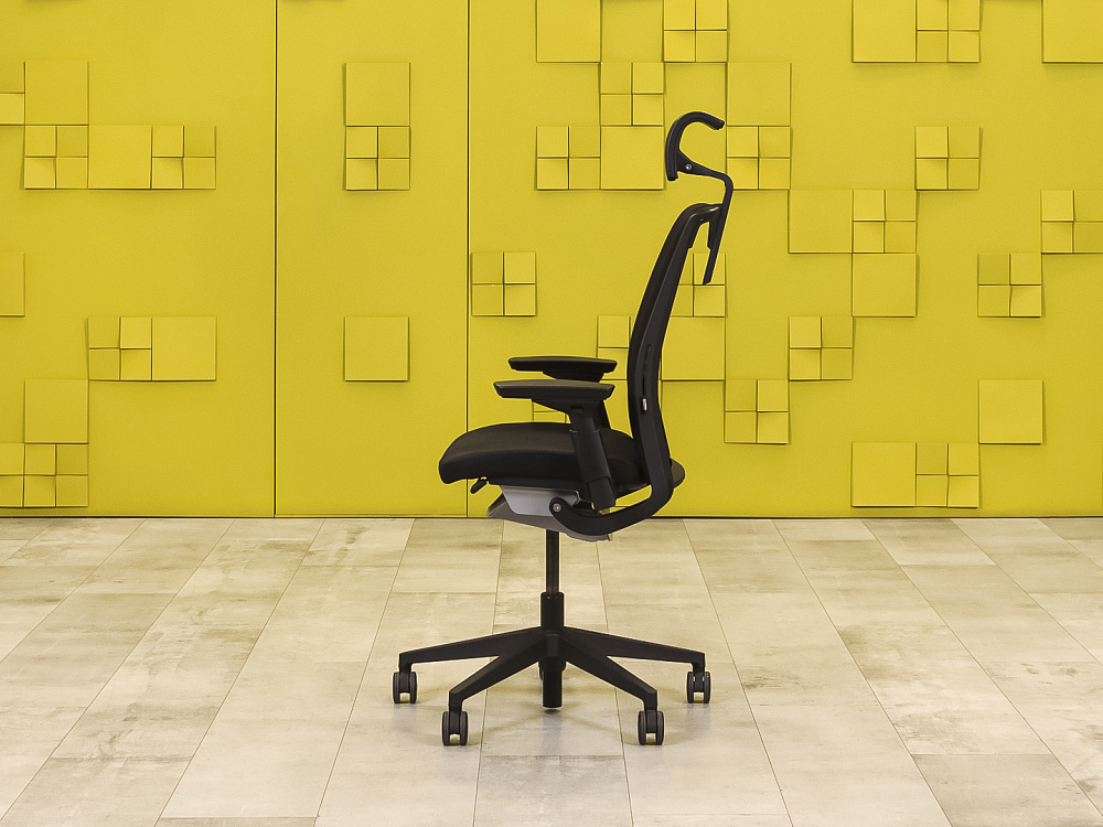 Офисное кресло руководителя на колесах Steelcase Ткань Чёрный Германия  КРТЧ-08076