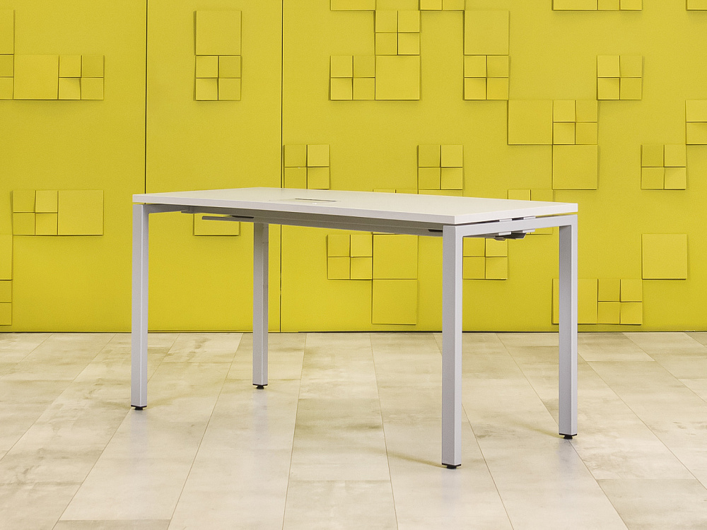 Офисный стол прямой  HAWORTH ЛДСП Серый США  СППС-29105