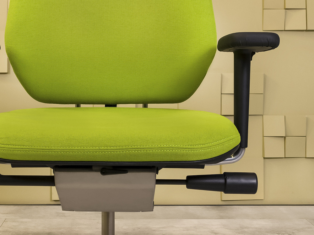 Офисное кресло для персонала на колесах Vitra Ткань Зелёный Швейцария_КПТЗ-301023