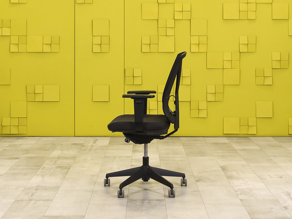 Офисное кресло для персонала на колесах       КПТЧ-06026