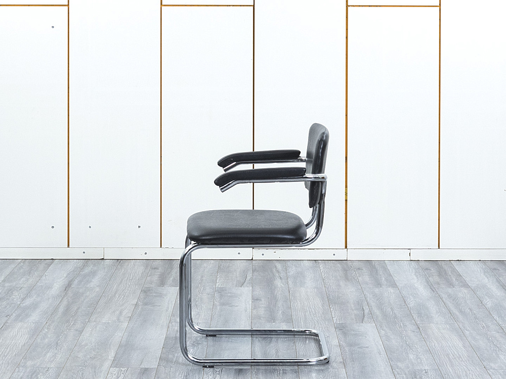 Конференц кресло для переговорной  Черный Кожзам    (УДКЧ-10073)