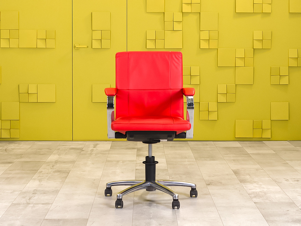 Офисное кресло руководителя на колесах Leo SATO Кожа Красный Германия_КРКК1-181123