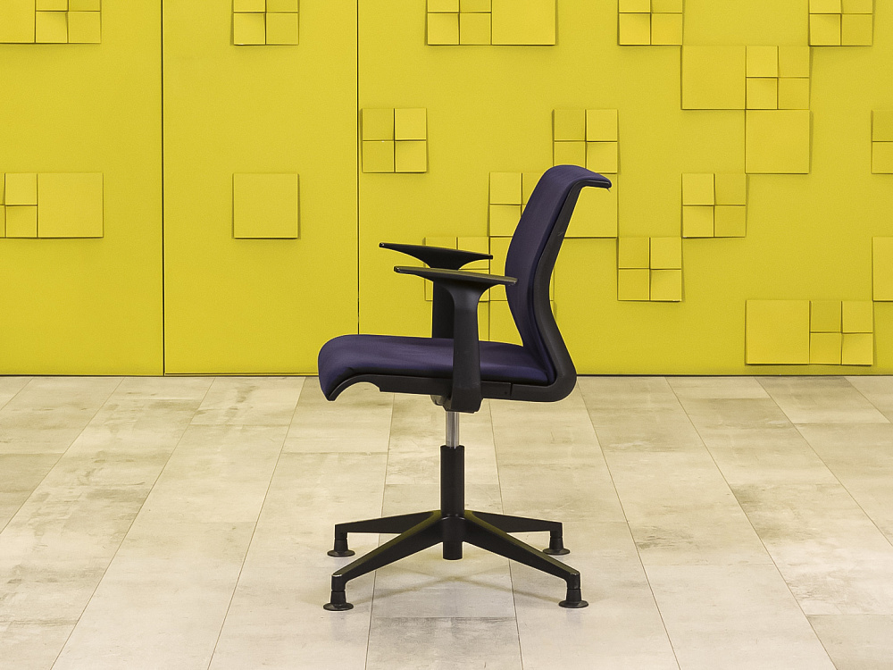 Конференц кресло для переговорной  Steelcase Ткань Синий Германия  КНТН-12026