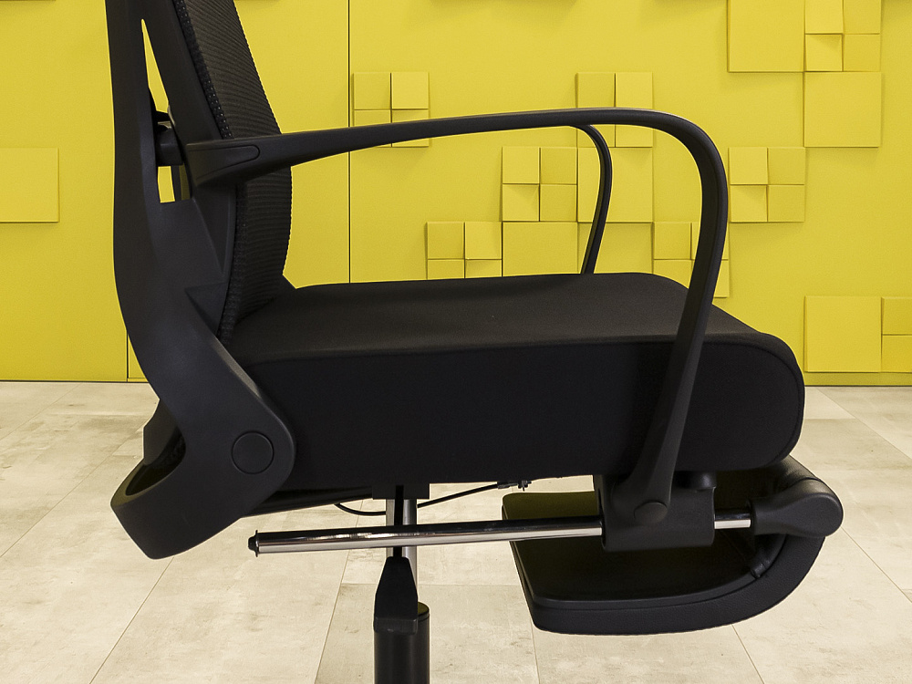 Офисное кресло руководителя на колесах Сетка Чёрный Импорт_КРТЧ6-271023