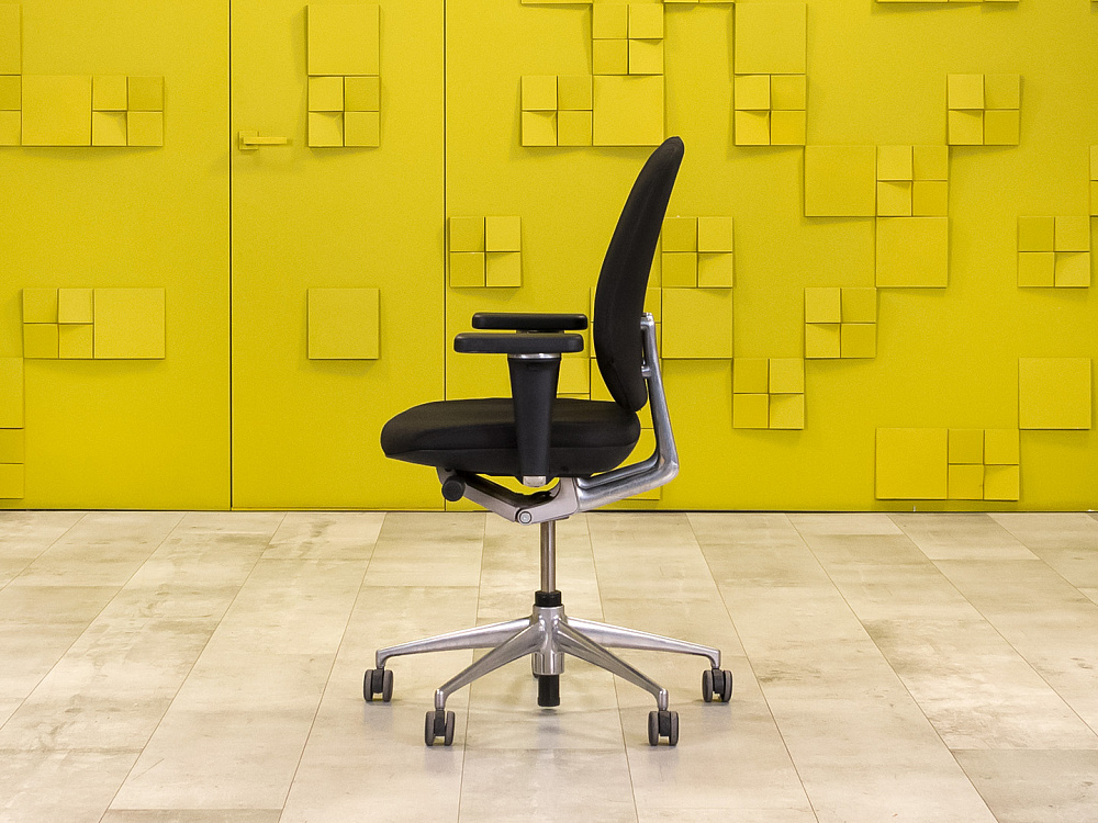 Офисное кресло для персонала на колесах Vitra Ткань Чёрный Швеция_КПТЧ-200224
