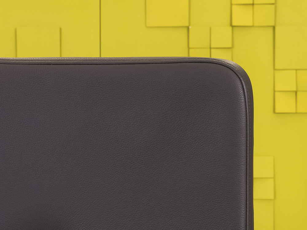 Офисное кресло руководителя на колесах Please 2 Ergonomik Steelcase Кожа Коричневый Германия  КРКК-3