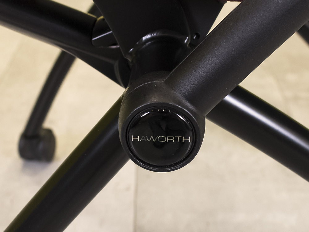 Конференц кресло для переговорной на колесах Comforto 99 HAWORTH Ткань Красный США_КНТК-261023
