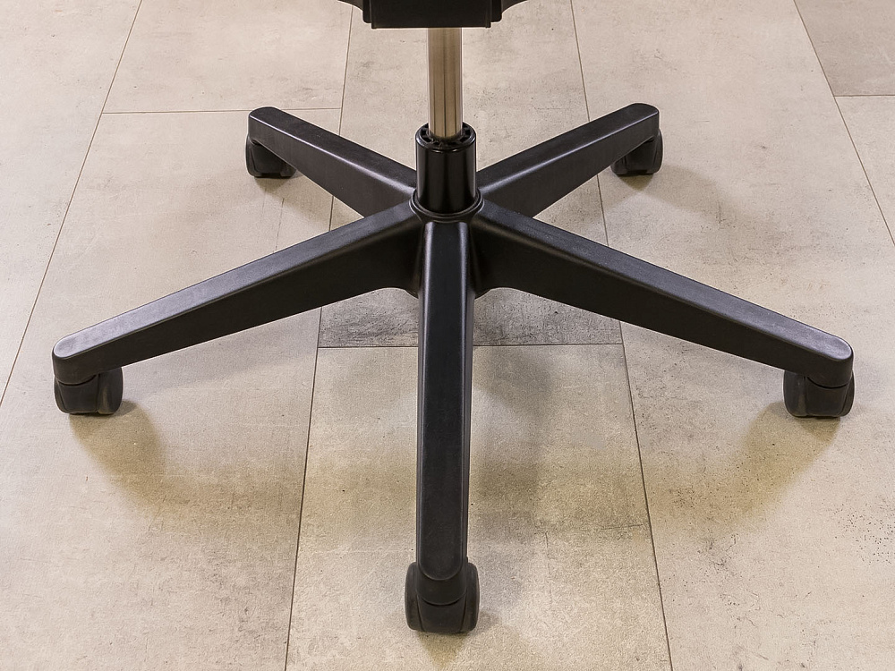 Офисное кресло для персонала на колесах Comforto HAWORTH Ткань Чёрный; Серый Германия_КПТЧ3-290324