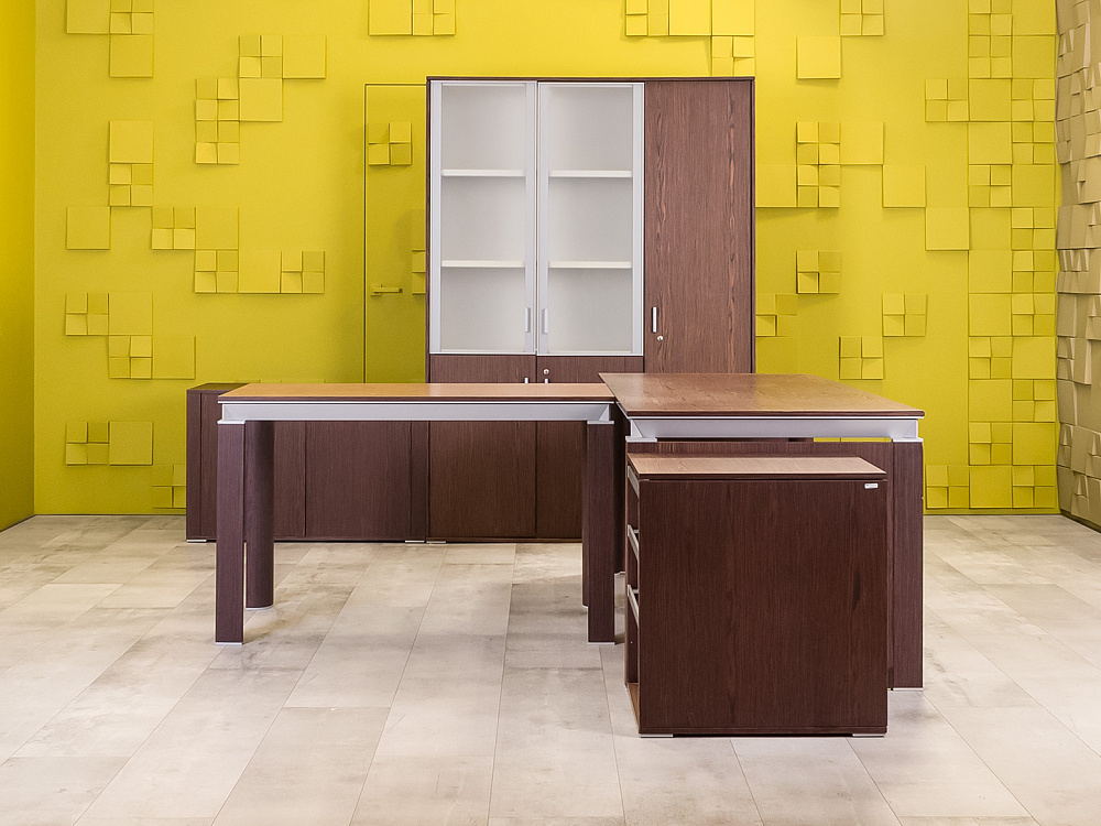 Кабинет руководителя HAN Шпон Венге Италия_КРЕ1-130324