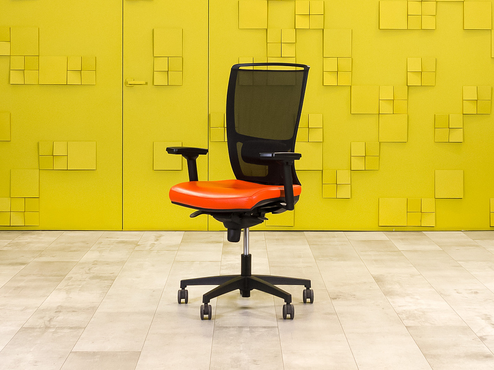 Офисное кресло для персонала на колесах GIERRE Кожа Оранжевый Италия_КПКО-080824