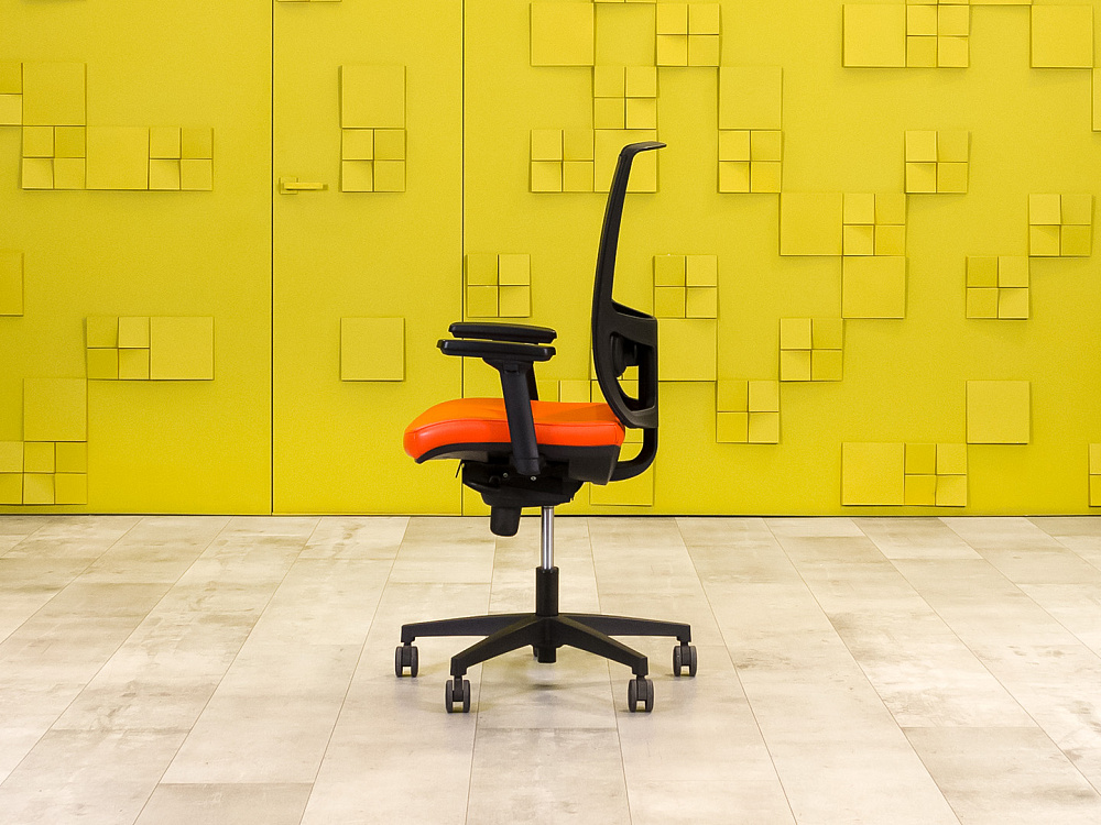 Офисное кресло для персонала на колесах GIERRE Кожа Оранжевый Италия_КПКО-080824