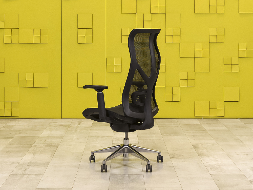 Офисное кресло руководителя на колесах       КРТЧ1-26036