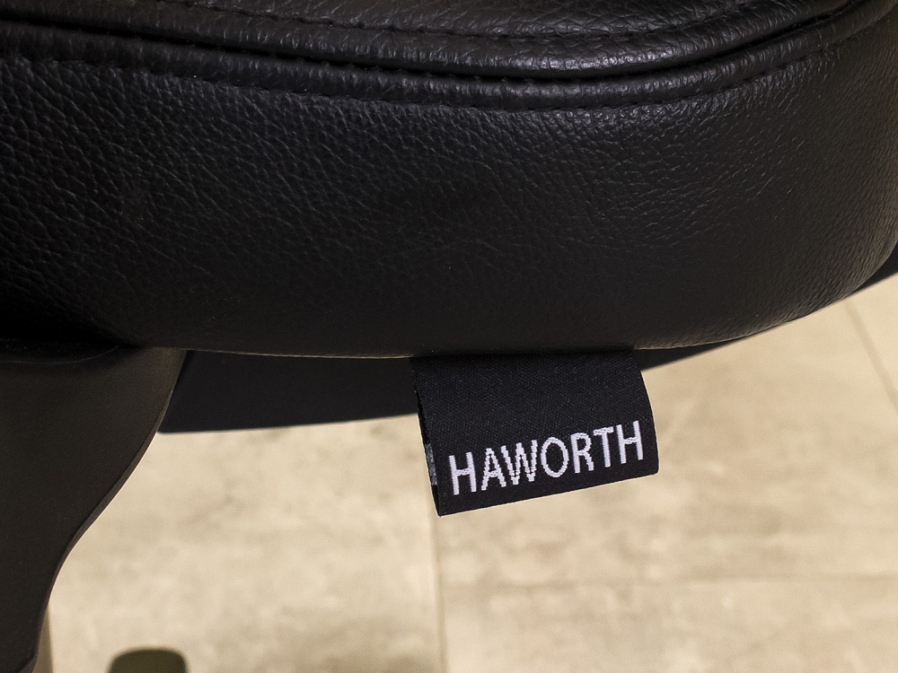 Офисное кресло для персонала на колесах HAWORTH Кожа Чёрный Германия_КПКЧ-171024