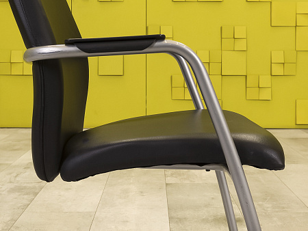 Конференц кресло для переговорной  Sitland Кожа Чёрный Италия  КДКЧ-16125