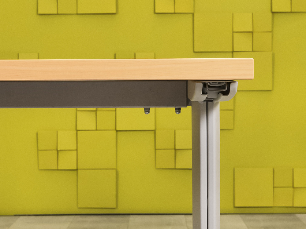 Офисный стол прямой Steelcase ЛДСП Бук Франция  СППВ-03125