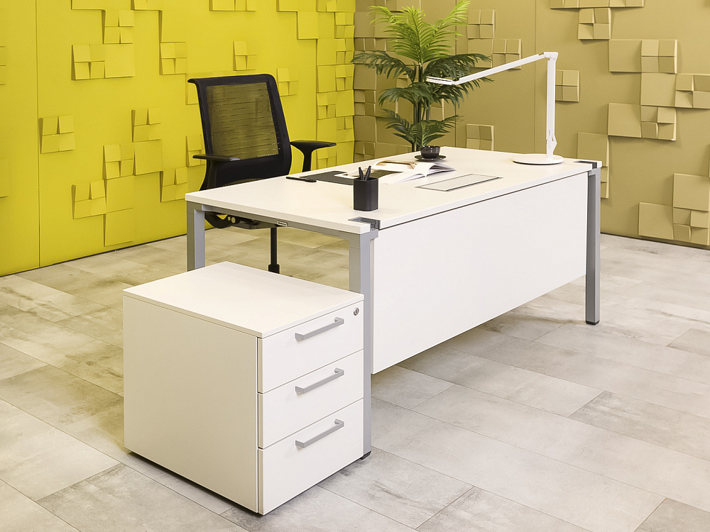 Комплект офисной мебели стол с тумбой  Steelcase ЛДСП Белый Франция  СППБТ2-04026