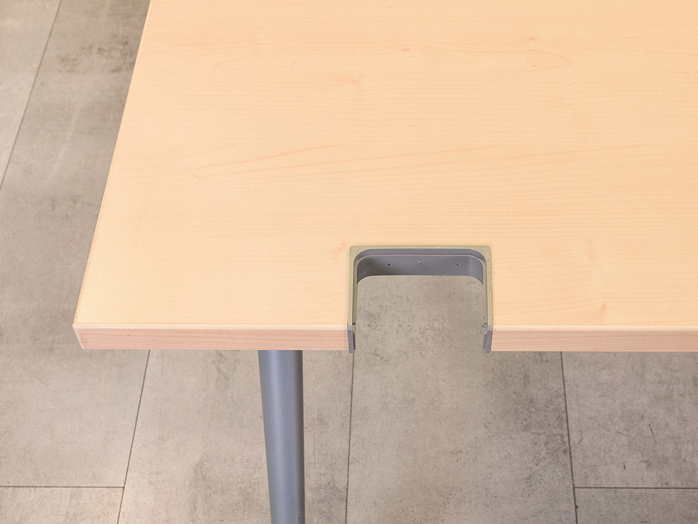 Офисный стол эргономичный Koenig Neurath 1600x800 ЛДСП Клен Германия_СПЭВ1-171024