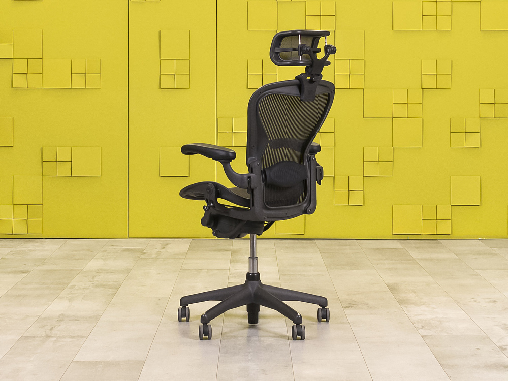Офисное кресло руководителя на колесах Aeron B Herman Miller Сетка Чёрный США  КРТЧ-02045