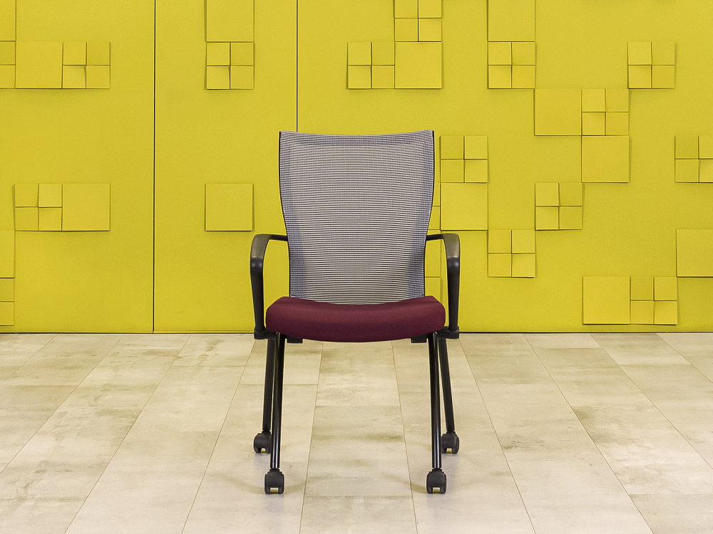 Конференц кресло для переговорной на колесах Comforto 99 HAWORTH Ткань Красный США_КНТК-261023