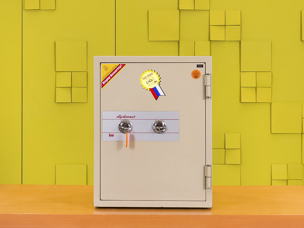 Сейф  Металл Серый Diplomat СЕЙФ3-21105