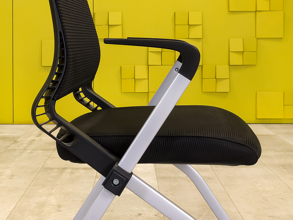 Конференц кресло для переговорной на колесах SUNON Ткань Чёрный Импорт_КНТЧ-261223