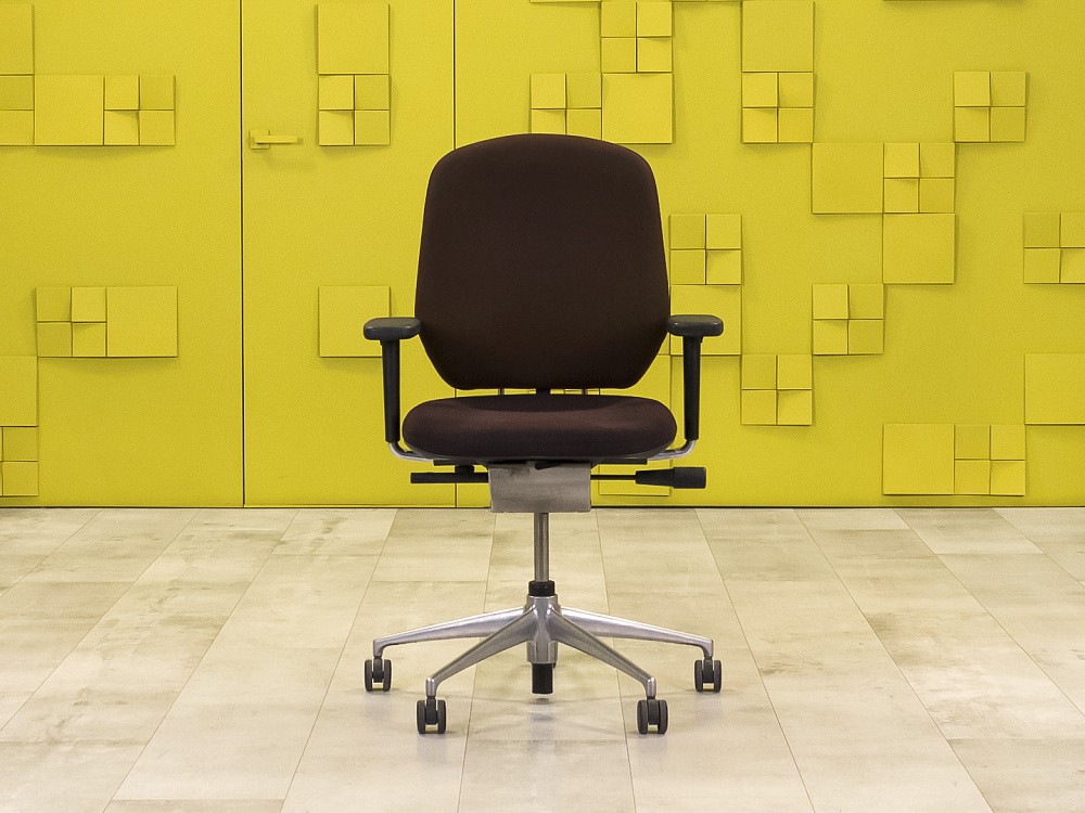 Офисное кресло для персонала на колесах Vitra Ткань Коричневый Швейцария_КПТК4-150922