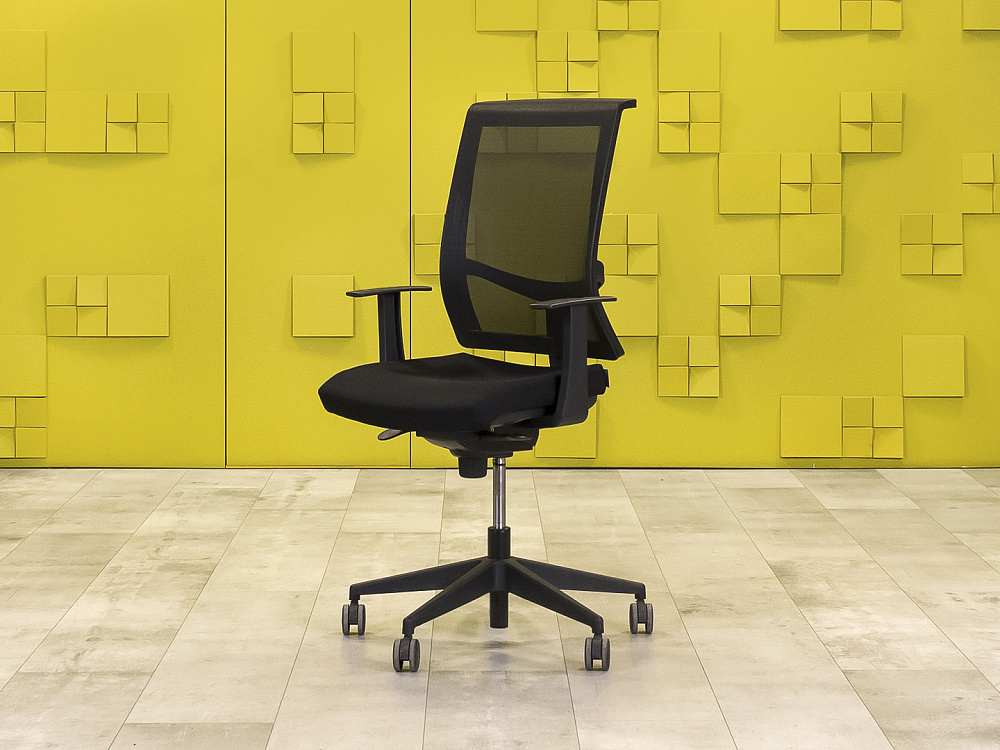 Офисное кресло для персонала на колесах NARBUTAS Ткань Чёрный Литва_КПТЧ8-290923