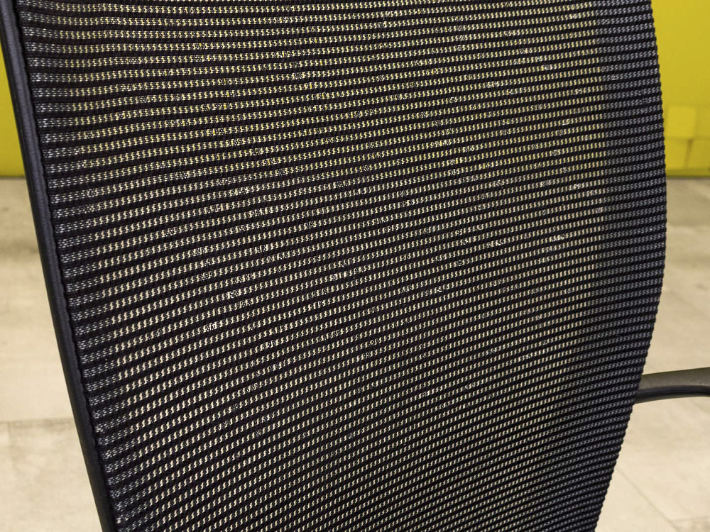 Конференц кресло для переговорной Comforto BENE Ткань Чёрный Австрия  КНТЧ-03025