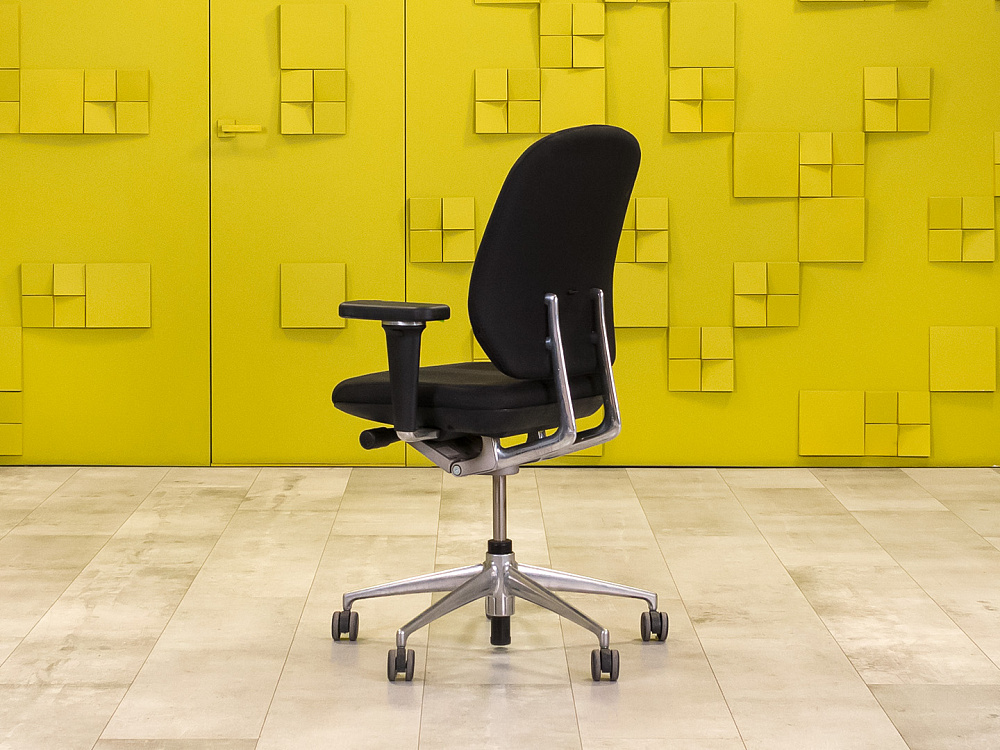 Офисное кресло для персонала на колесах Vitra Ткань Чёрный Швеция_КПТЧ-200224