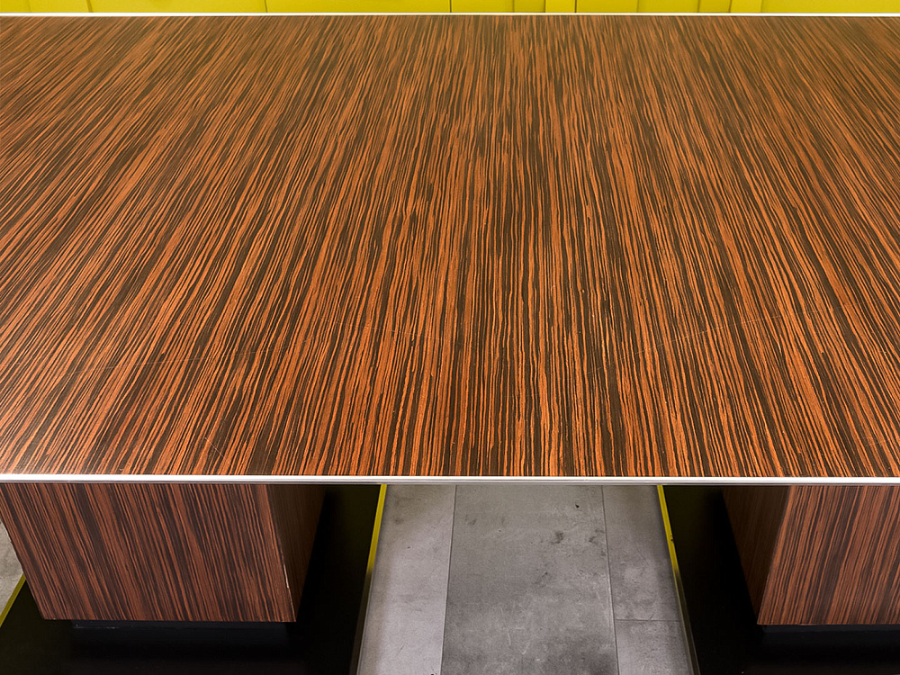 Офисный стол для переговоров Ego 2400x1200x760 ЛДСП Зебрано Италия_СГПЗ1-271123