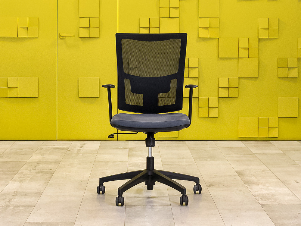 Офисное кресло для персонала на колесах Filo NARBUTAS Ткань Серый; Чёрный Литва_КПТС-151123