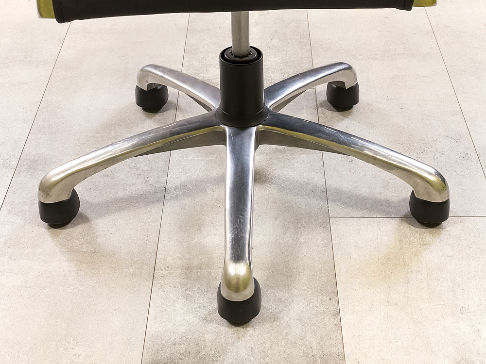 Офисное кресло руководителя на колесах Sitland Экокожа Чёрный Италия_КРКЧ-271123