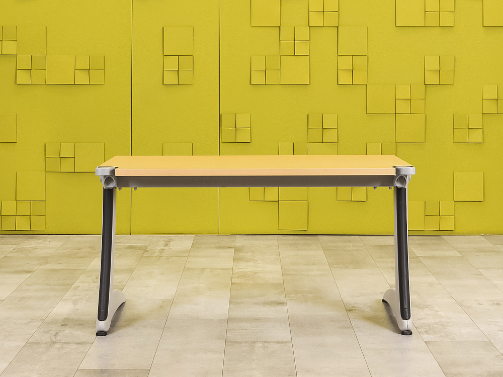 Офисный стол прямой Steelcase ЛДСП Бук Франция  СППВ-03125