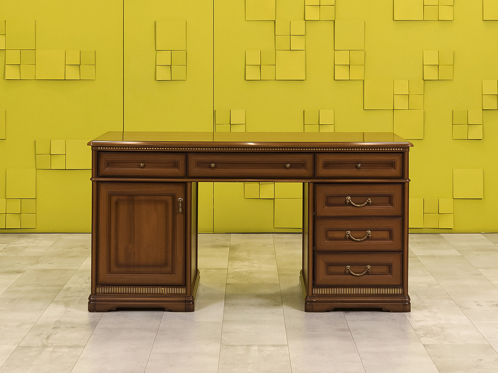 Стол для руководителя  Joconda Miassmobili ЛДСП Орех Россия  СРПХ-08046