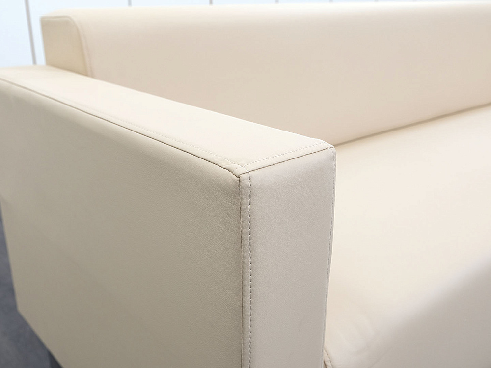 Офисный диван Май Кожзам Бежевый   (ДНКБ3(май)2)