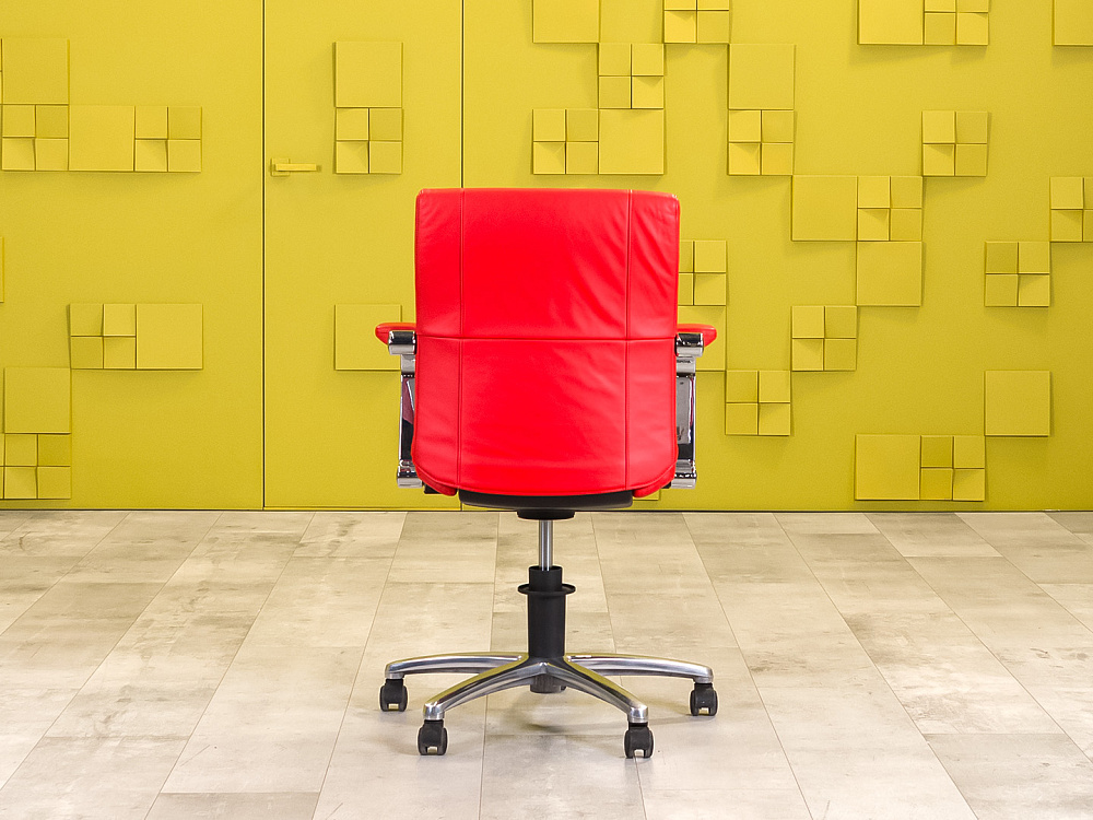Офисное кресло руководителя на колесах Leo SATO Кожа Красный Германия_КРКК1-181123