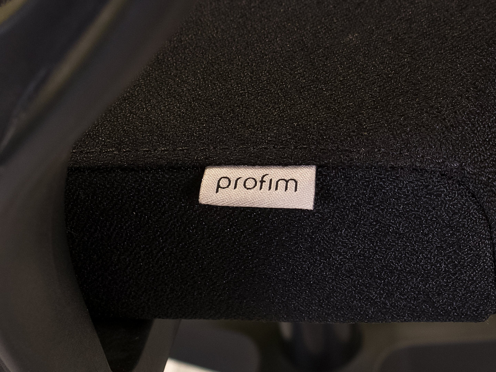 Офисное кресло для персонала на колесах Profim Ткань Чёрный Польша_КПТЧ-060623