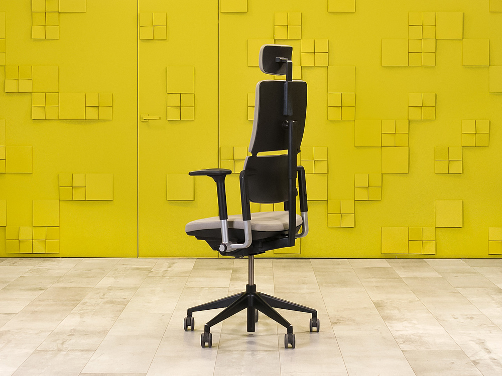 Офисное кресло руководителя на колесах Please 2 Ergonomik Steelcase Кожа Серый Франция_КРКС-141024